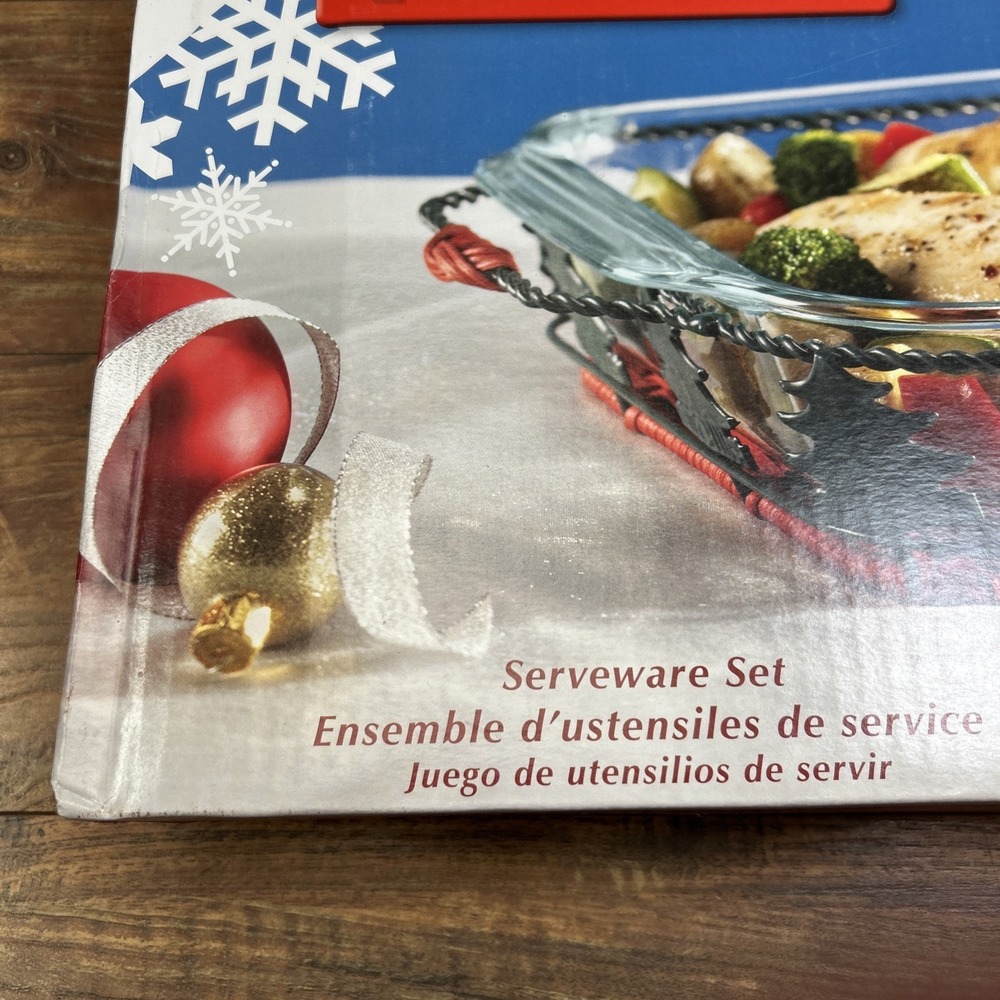 Pyrex Christmas Tree Basket Holiday Serveware 2 Piece Set Limited Edition NEW‎ - Picture 3 of 14